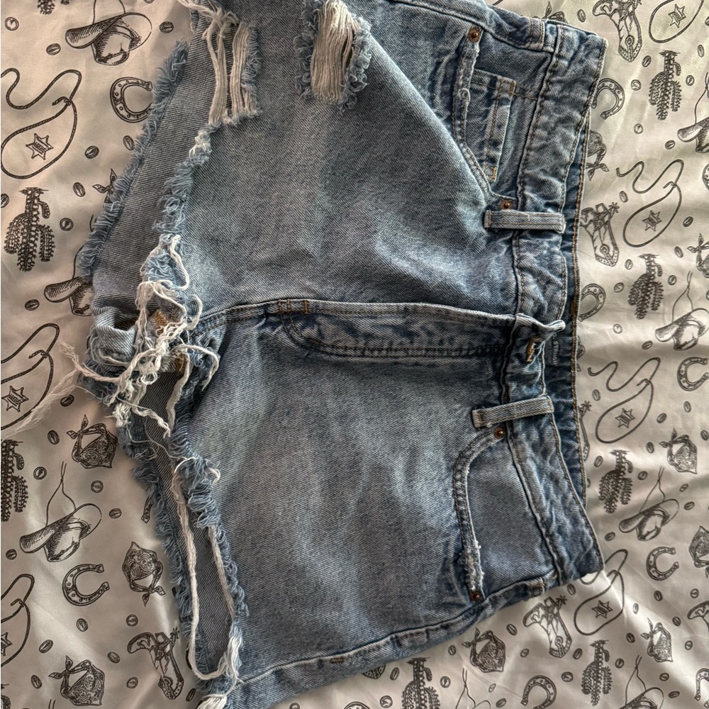 Distressed, high rise, old navy Denim Shorts sz 12